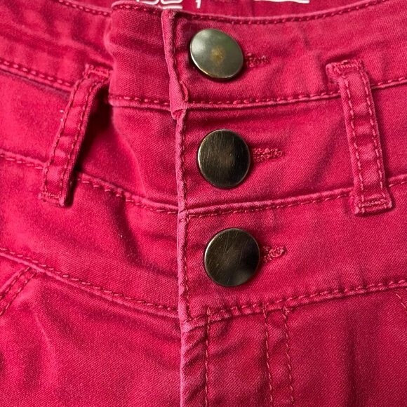 NoBo Mid Rise Skinny Cutoff Cut Off Cuffed Jean Shorts Deep Dark Red 1 Buttons - Picture 3 of 9